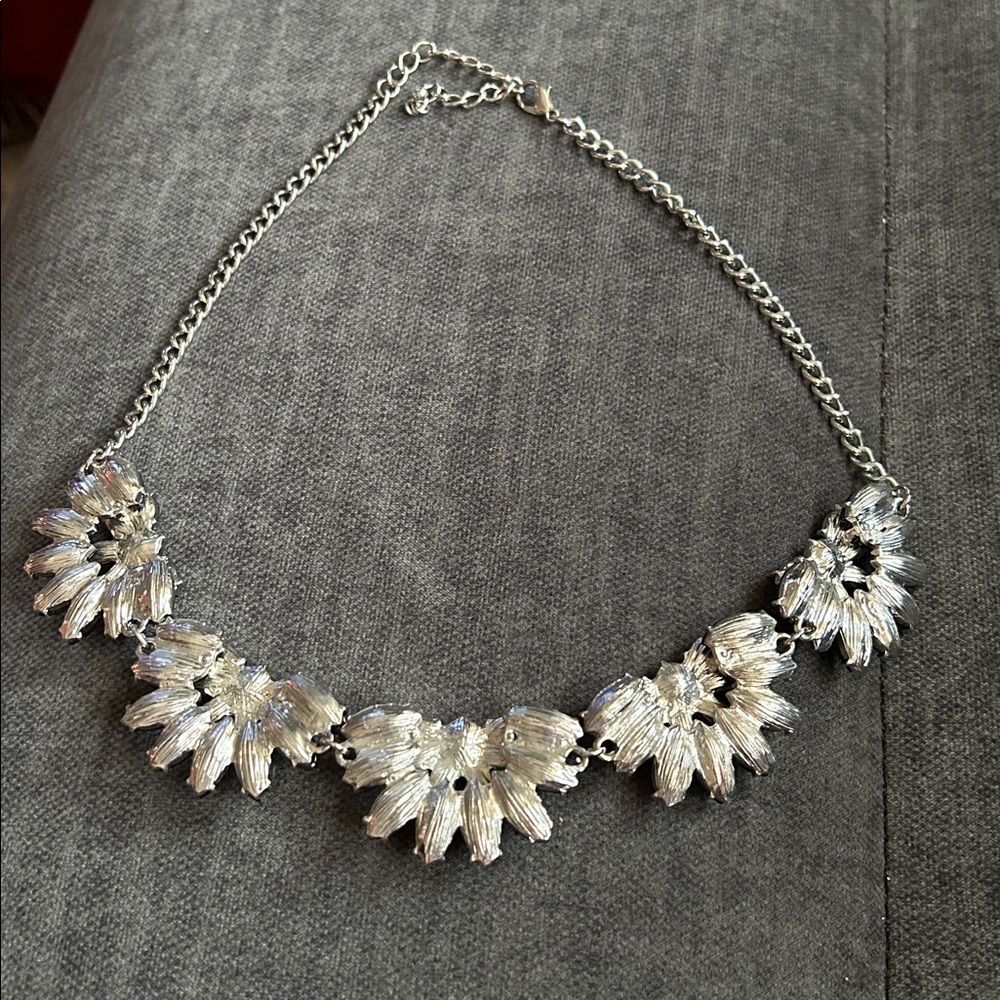 Black Floral Statement Necklace - Picture 3 of 4